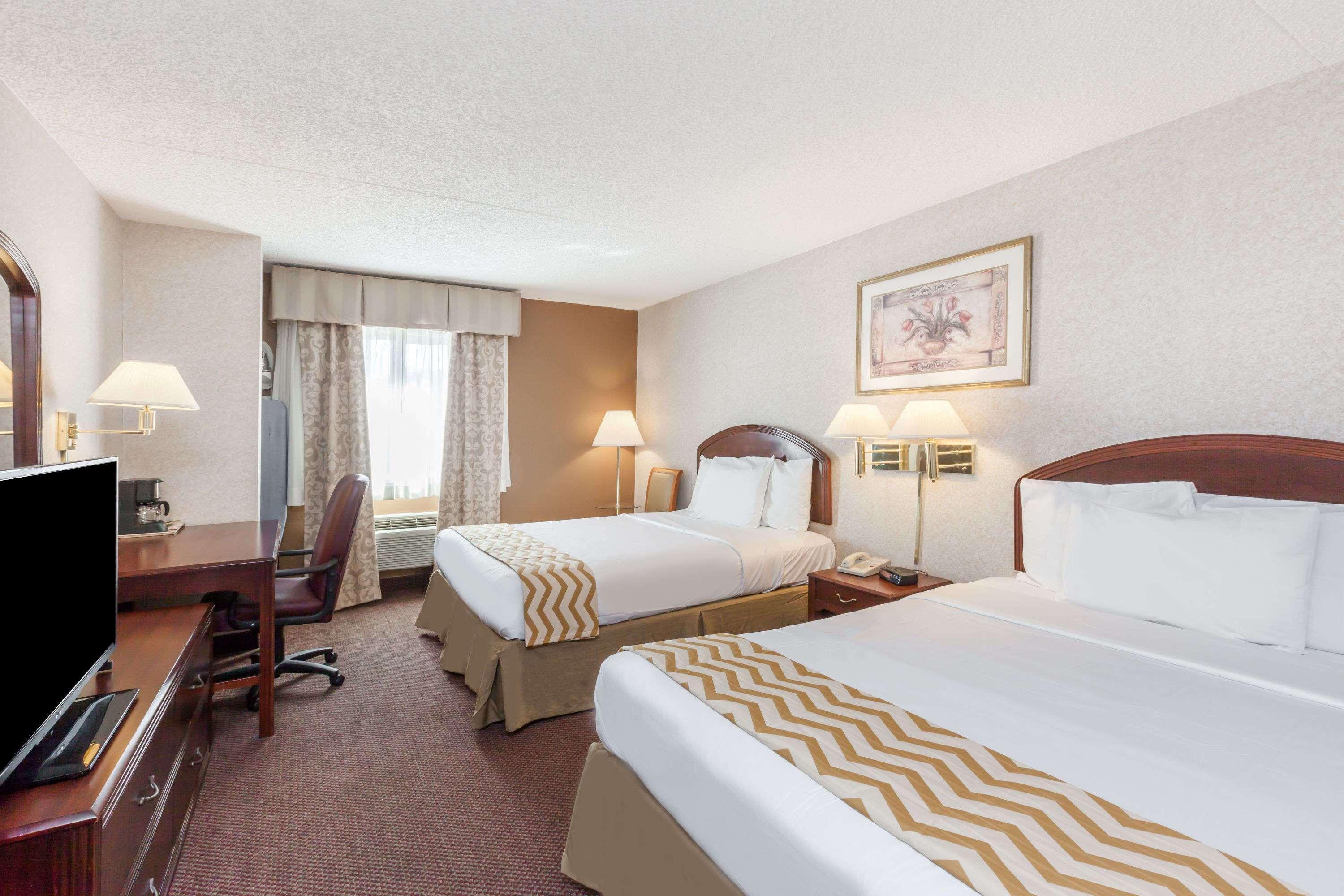 Travelodge Inn & Suites By Wyndham Albany Exterior foto